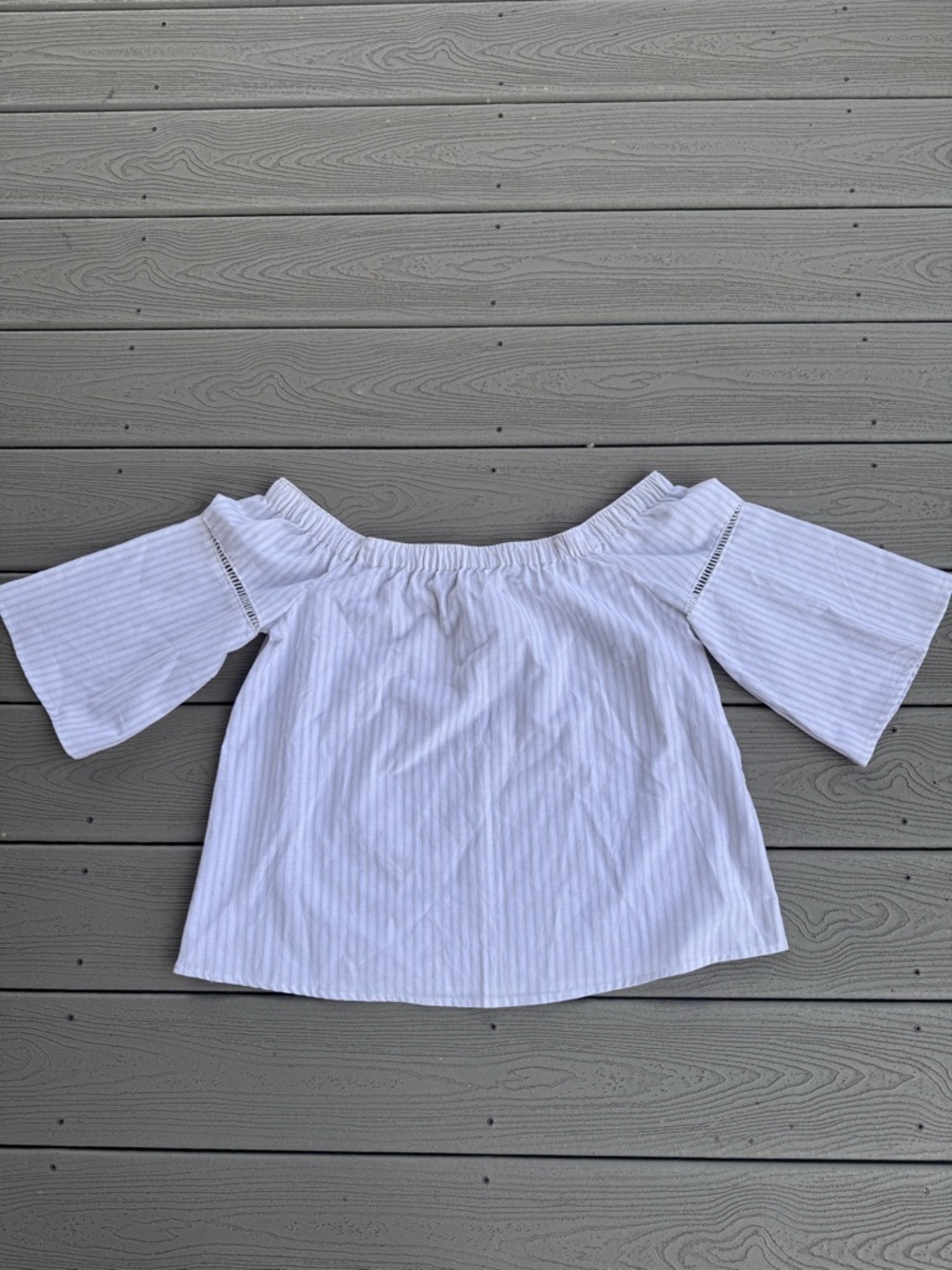Abercrombie & Fitch off the shoulder small cotton top
